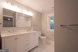 21 Manor Rd, Paoli, PA 19301 - Photo 12