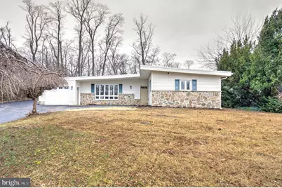 904 S Chester Road, West Chester, PA 19382 - Photo 1