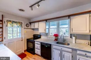 929 N Manor Rd, Honey Brook, PA 19344 - Photo 8