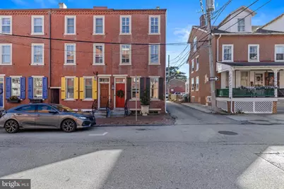 22 W Miner Street, West Chester, PA 19382 - Photo 2