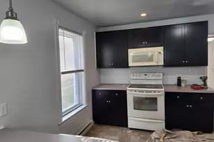 119 N Brandywine Ave, Coatesville, PA 19320 - Photo 4