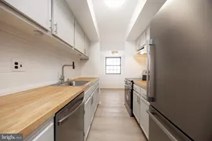 1717 Valley Dr, West Chester, PA 19382 - Photo 2