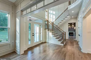 11 Harvey Ln, Malvern, PA 19355 - Photo 2