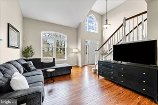 352 Drummers Ln, Phoenixville, PA 19460 - Photo 2