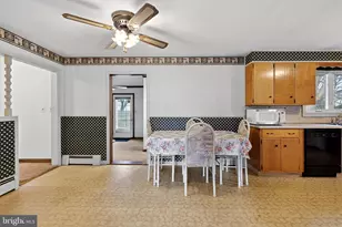 17 Penn St, Coatesville, PA 19320 - Photo 8