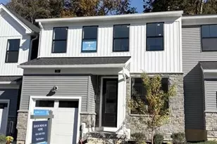 36 Grayson Ln, Downingtown, PA 19335 - Photo 2