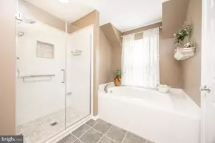 315 Martingale Cir, Coatesville, PA 19320 - Photo 22