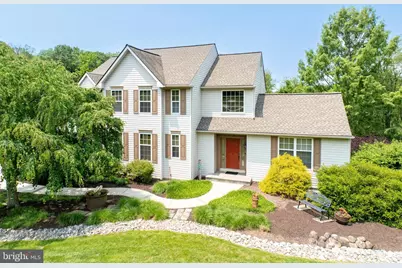 315 Martingale Circle, Coatesville, PA 19320 - Photo 2