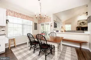 315 Martingale Cir, Coatesville, PA 19320 - Photo 10