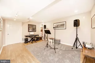 315 Martingale Cir, Coatesville, PA 19320 - Photo 30