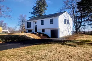 102 Valley Green Dr, Coatesville, PA 19320 - Photo 4