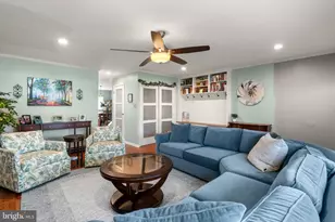 402 Devon Ct, Downingtown, PA 19335 - Photo 6