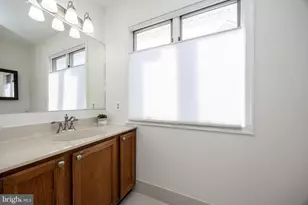 125 W Thomas Ct, Kennett Square, PA 19348 - Photo 32