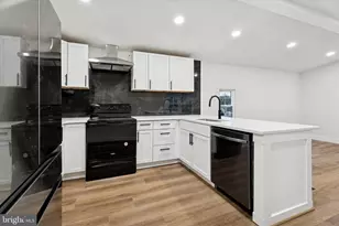 114 Linden Dr, Spring City, PA 19475 - Photo 2