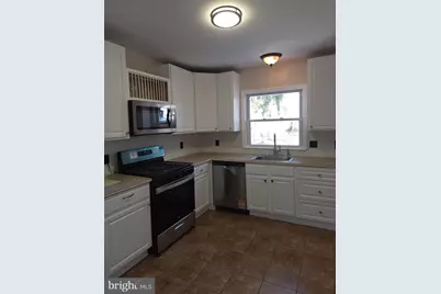 139 S 4th Avenue, Coatesville, PA 19320 - Photo 4