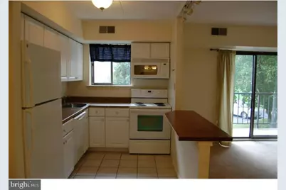 1015 Valley Drive, West Chester, PA 19382 - Photo 4