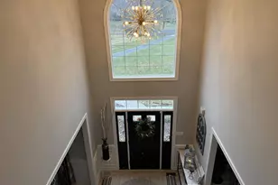 239 Heather Ridge Cir, West Chester, PA 19382 - Photo 4