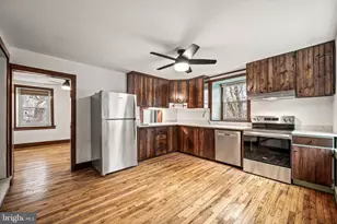 18 N Brandywine Ave, Coatesville, PA 19320 - Photo 8