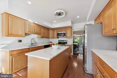 582 Franklin Way #582, West Chester, PA 19380 - Photo 4