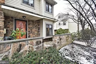 28 Flintlock Ln, Chesterbrook, PA 19087 - Photo 4