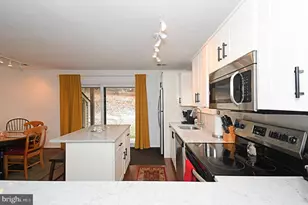 28 Flintlock Ln, Chesterbrook, PA 19087 - Photo 34