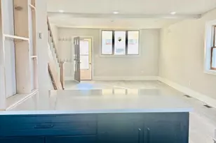 243 Hall St, Phoenixville, PA 19460 - Photo 2