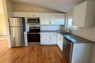 887 Aspen Ave, Spring City, PA 19475 - Photo 4