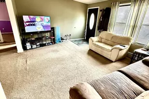 3709 Hazelwood Ave, Downingtown, PA 19335 - Photo 4