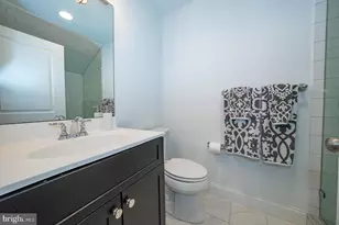 19 Village Square, Paoli, PA 19301 - Photo 24