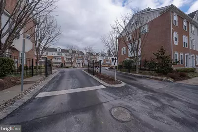 19 Village Square, Paoli, PA 19301 - Photo 28