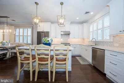 19 Village Square, Paoli, PA 19301 - Photo 10