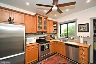 365 2nd Ave, Phoenixville, PA 19460 - Photo 16