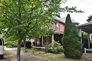 365 2nd Ave, Phoenixville, PA 19460 - Photo 2