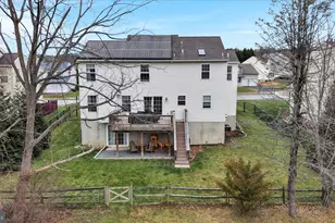 119 Turnberry Dr, Thorndale, PA 19372 - Photo 2