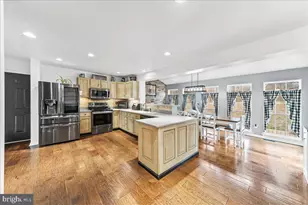 417 N Brookside Dr, Oxford, PA 19363 - Photo 2