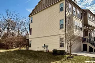 12 Maxwell Ln, Malvern, PA 19355 - Photo 2