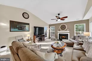 103 Hidden Hollow Ct, Phoenixville, PA 19460 - Photo 4