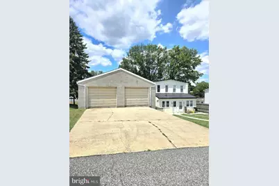 825 Maple Avenue, Phoenixville, PA 19460 - Photo 20