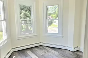 825 Maple Ave, Phoenixville, PA 19460 - Photo 4