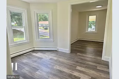 825 Maple Avenue, Phoenixville, PA 19460 - Photo 16