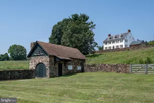 864 Grubbs Mill Rd, Newtown Square, PA 19073 - Photo 4