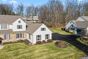 508 Kennelwoods Dr, Elverson, PA 19520 - Photo 2