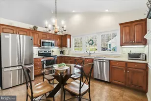 508 Kennelwoods Dr, Elverson, PA 19520 - Photo 4