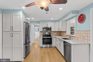 18 Manor Rd, Paoli, PA 19301 - Photo 10