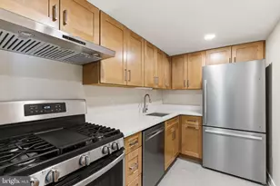 463 Old Forge Crossing, Devon, PA 19333 - Photo 8