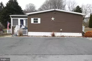 106 Circle Dr, Nottingham, PA 19362 - Photo 2