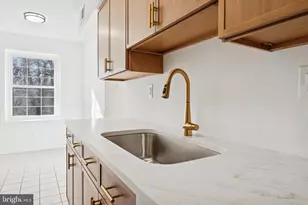 612 Washington Pl, Tredyffrin, PA 19087 - Photo 1