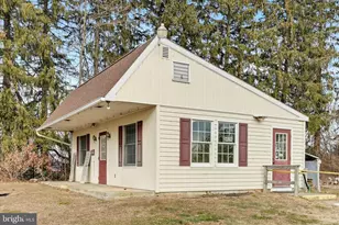 100 N Guthriesville Rd, Downingtown, PA 19335 - Photo 4