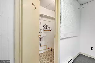 100 N Guthriesville Rd, Downingtown, PA 19335 - Photo 38