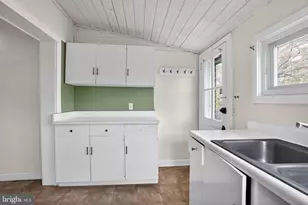 153 Jackson Ave, West Grove, PA 19390 - Photo 18